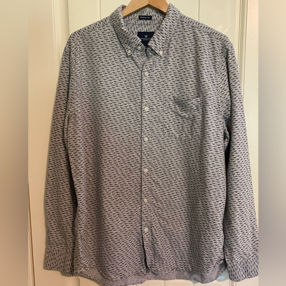 American Eagle Men's Gray Shark Patterned Shirt